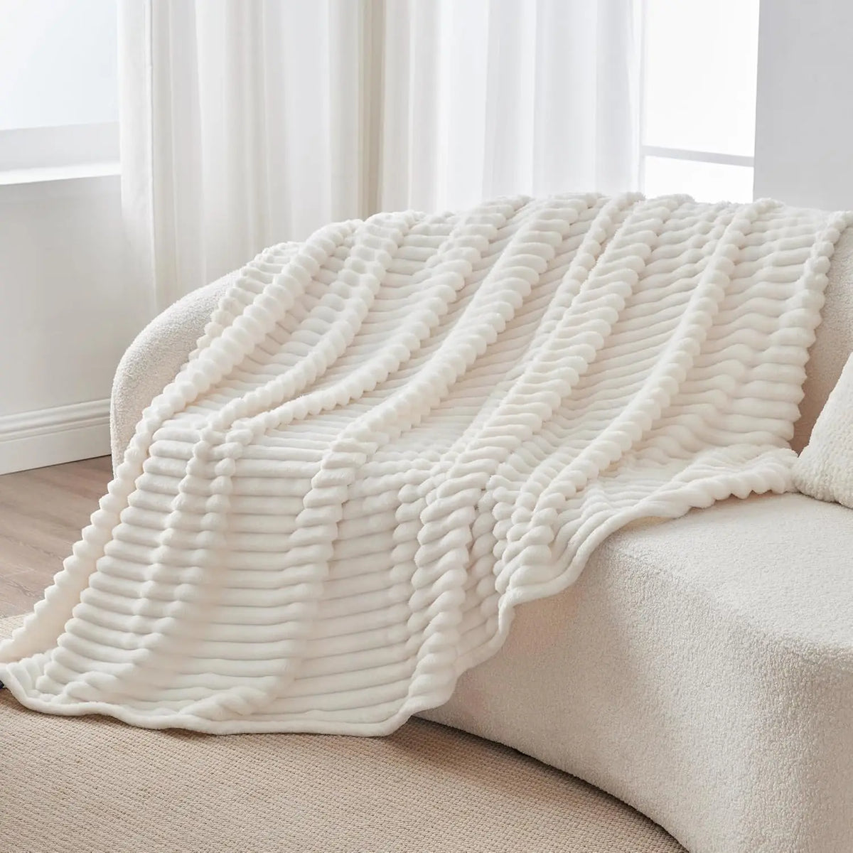 Premium 300GSM Bamboo Fleece Blanket | Soft & Warm Striped Throw | Anti-Pilling | Gift-Ready
